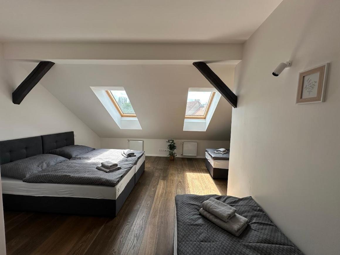 Loft Apartments Prag Exterior foto